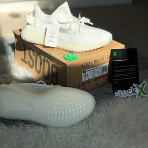 Text V2 Cream/Triple White